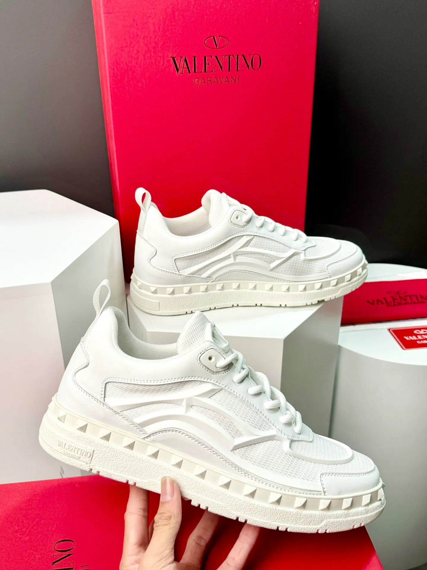 Men's shoes 💰440 Valentino "VALENTINO" hot sale ❤️ Counters ship at the same time 1:1 👏 Imported cowhide + mesh lining 🐂 Couple's casual fashion sneakers, exquisite workmanship, original original outsole 38-44 (45 customized, non-refundable)